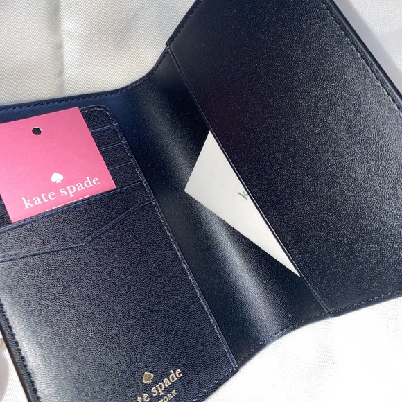 Kate Spade Passport Holder NWT - Picture 2 of 2